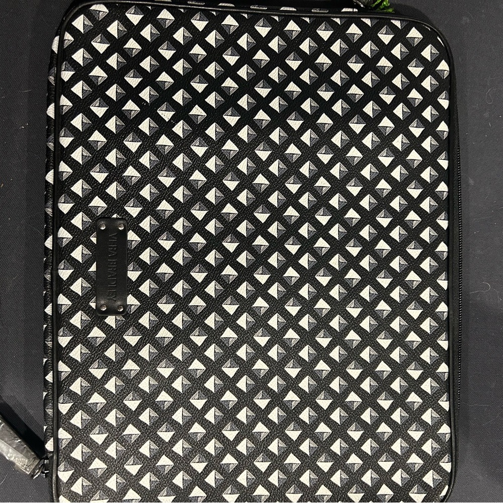 Black and White Geometric Laptop Sleeve 14 x 11